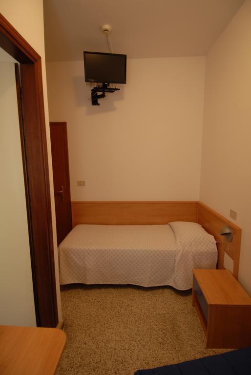 Albergo Alla Nave Lignano Sabbiadoro Eksteriør bilde