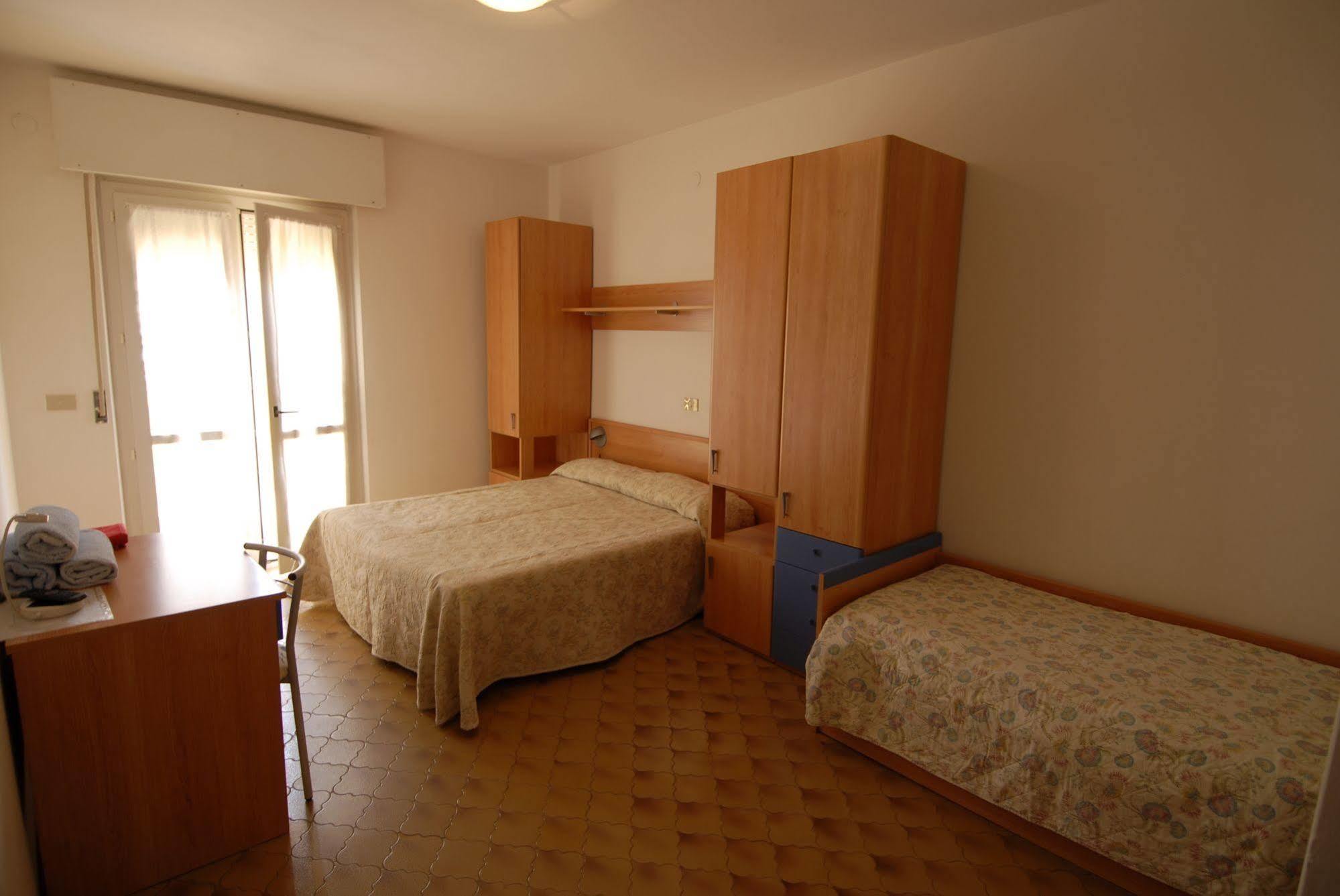 Albergo Alla Nave Lignano Sabbiadoro Eksteriør bilde